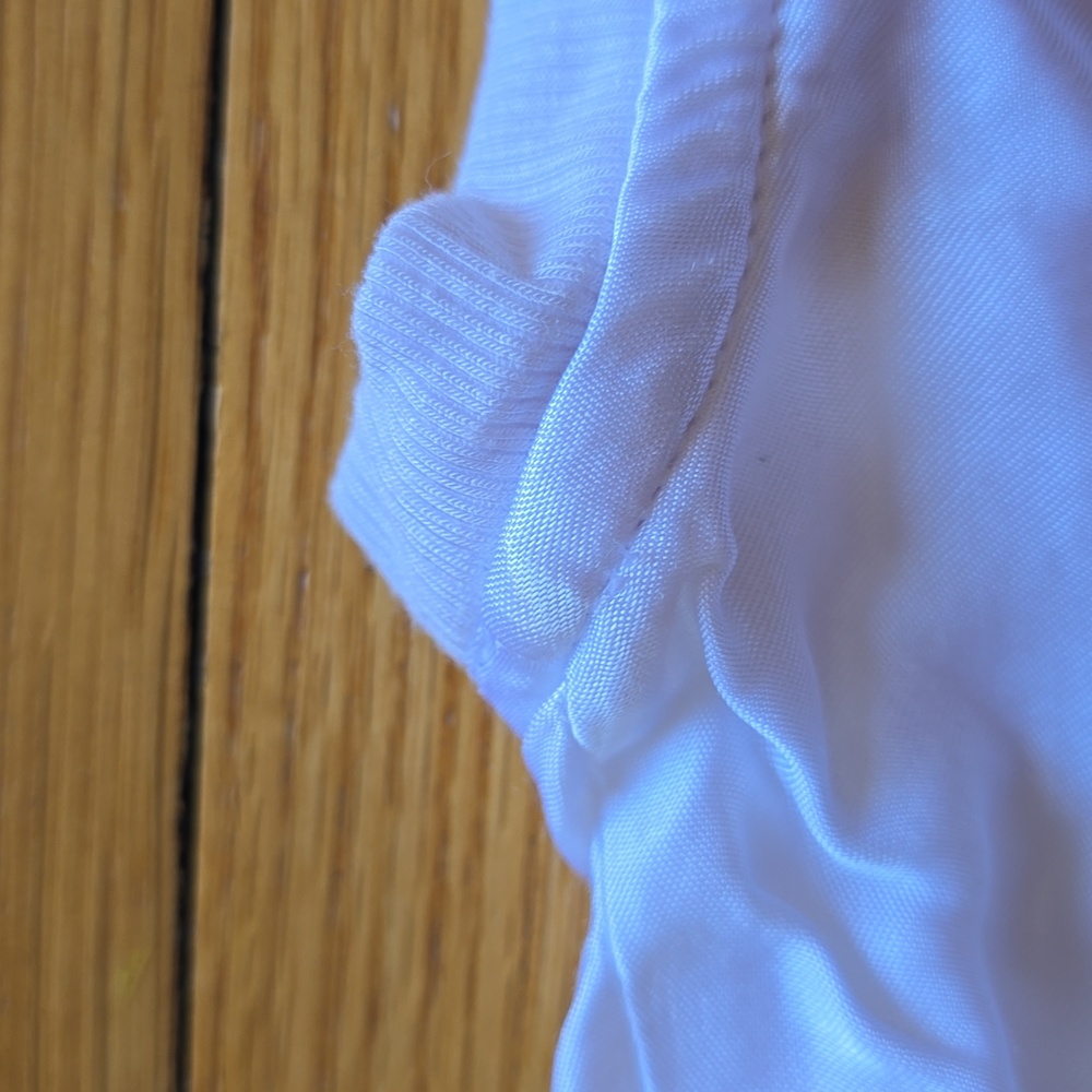 Nation LTD, White Short Sleeve Satiny T-Shirt, EUC, Women's M - Picture 10 of 13